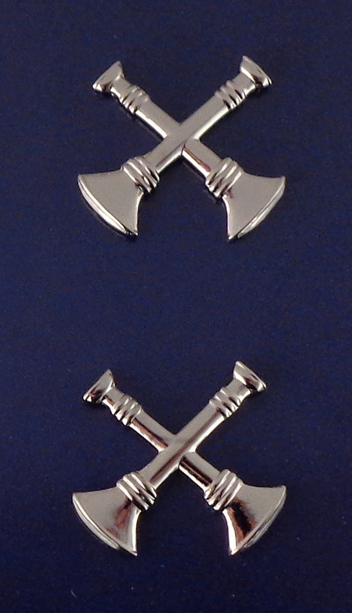 2 Bugles Crossed 3/4" Silver Nickel Fire Collar Pins