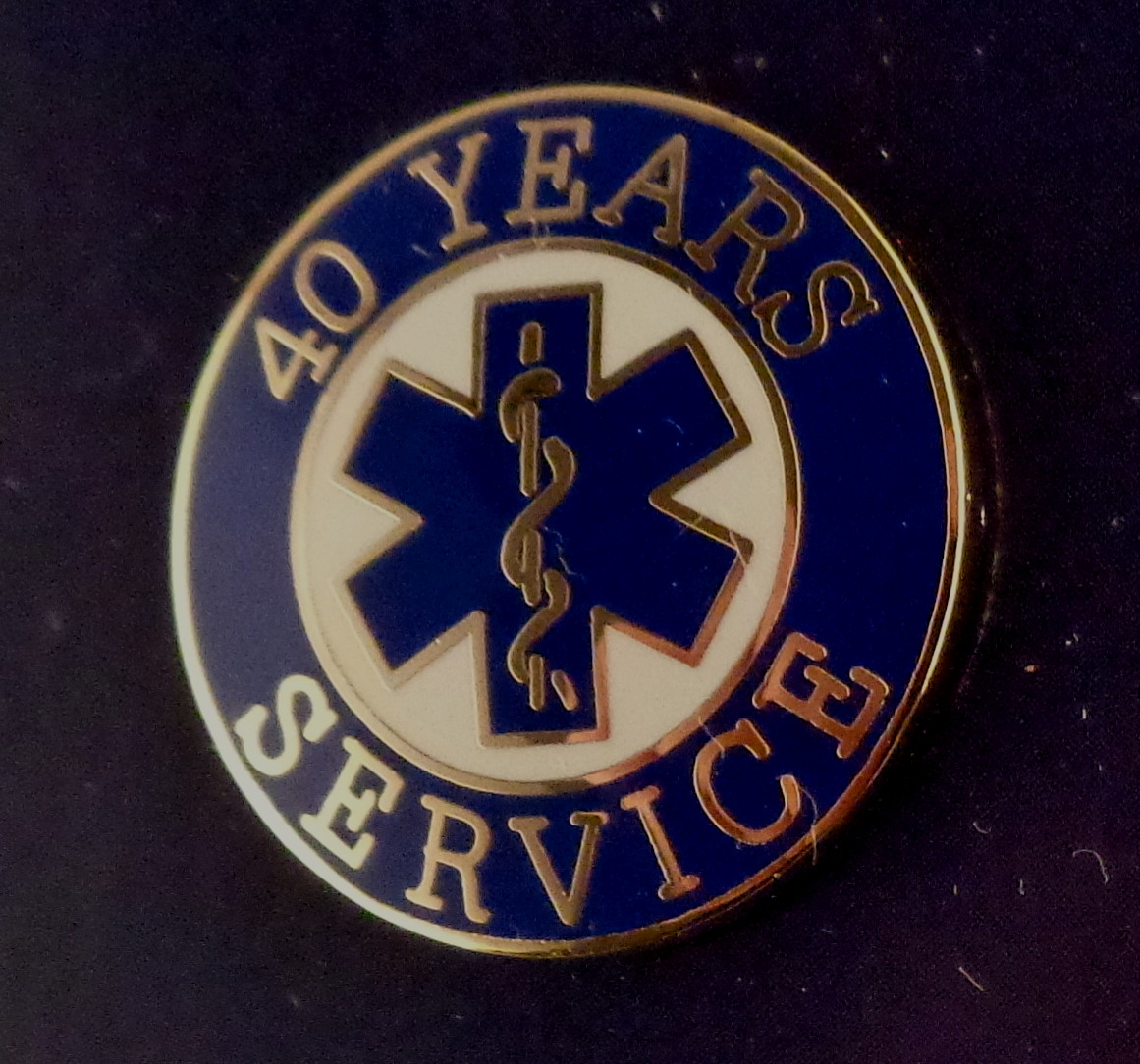 40 YEARS SERVICE EMS STAR OF LIFE Uniform Lapel Pin
