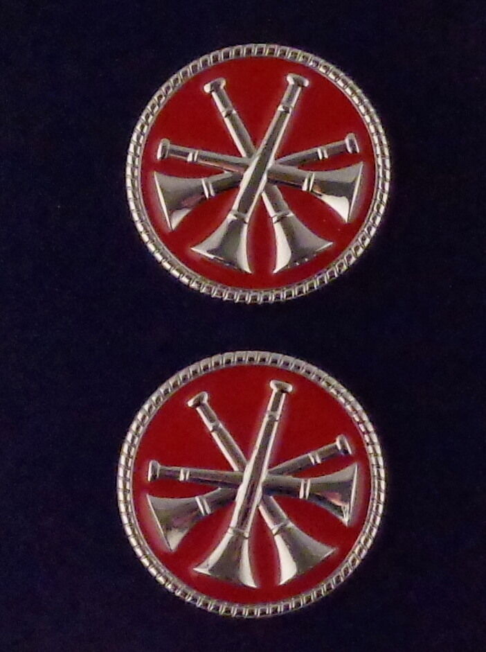 4 Bugles CROSSED Silver on Red 1" Discs Collar Pins