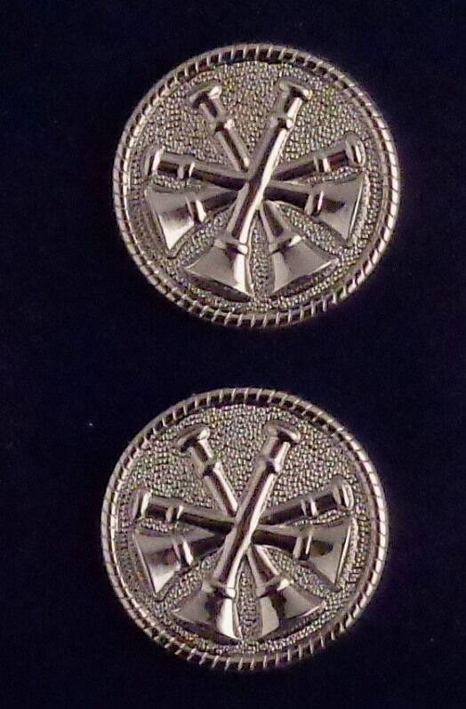 4 Bugles polished SILVER 1" Discs Collar Pins