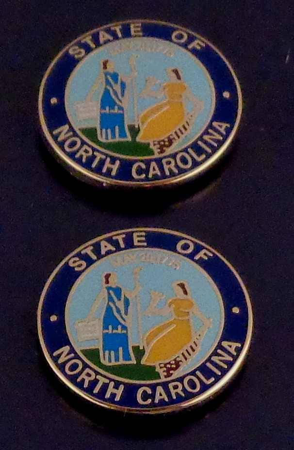 North Carolina 11/16" State Seal Collar Pins GOLD