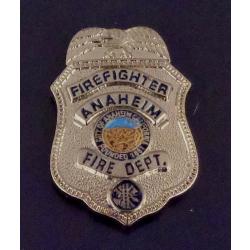 Anaheim CA California Fire Dept. FIREFIGHTER Mini Badge LAPEL PIN